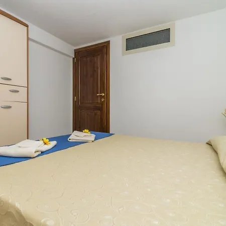 Casa Fuile 2 Lejlighed Orosei
